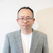 梅田 高志